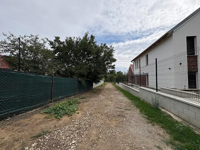 Eladó telek Budakalász 1315 nm