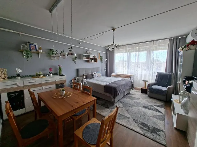 Eladó lakás Budapest X. kerület, Újhegy 68 nm