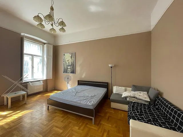 Eladó lakás Budapest VI. kerület, Rózsa utca 80 nm