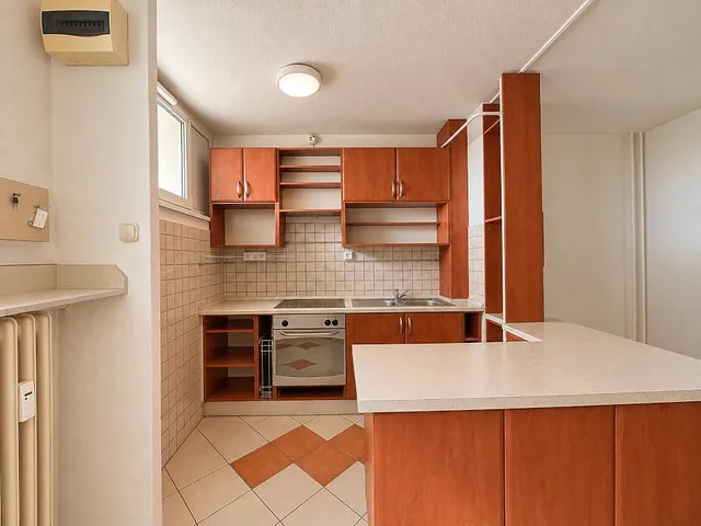 Eladó lakás Budapest XX. kerület, Helsinki út 57 nm