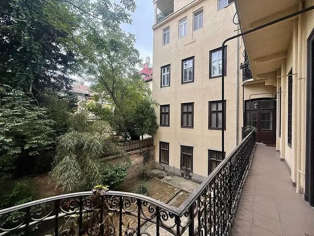 Eladó lakás Budapest II. kerület, Országút 75 nm