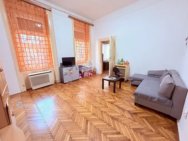 Eladó lakás Budapest VIII. kerület, Magdolnanegyed, Népszínház utca 53 nm