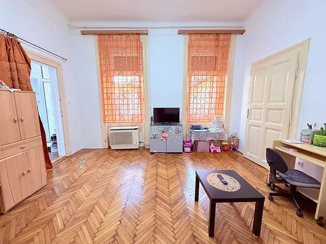 Eladó lakás Budapest VIII. kerület, Magdolnanegyed, Népszínház utca 53 nm
