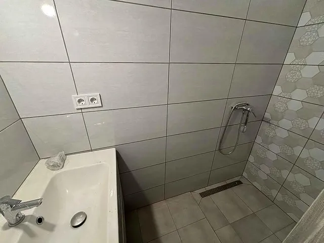 Eladó lakás Budapest VI. kerület, Weiner Leó utca 49 nm