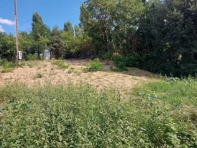 Eladó telek Göd 675 nm