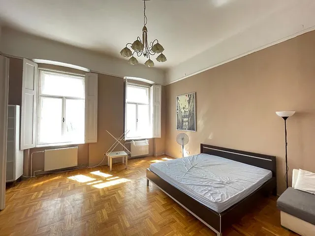 Eladó lakás Budapest VI. kerület, Rózsa utca 80 nm