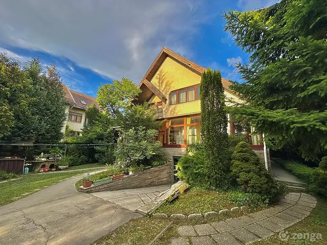 Eladó lakás Budapest III. kerület, Mocsárosdűlő 95 nm