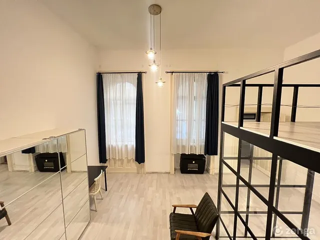 Eladó lakás Budapest VI. kerület, Vörösmarty utca 89 nm