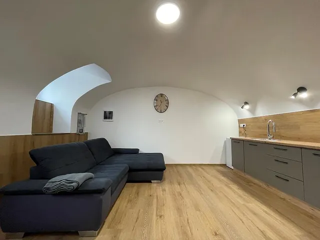 Eladó kereskedelmi és ipari ingatlan Budapest VII. kerület 60 nm
