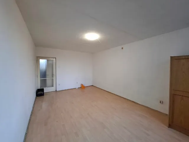 Eladó lakás Budapest X. kerület, Óhegy 31 nm
