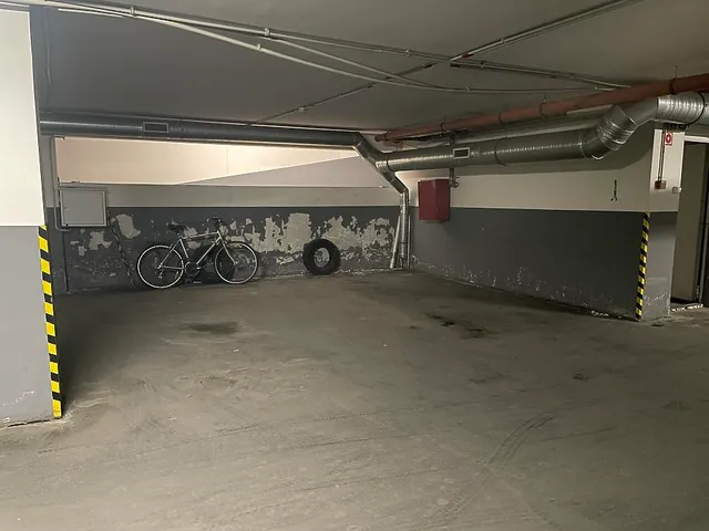 Kiadó garázs Budapest VIII. kerület, Csarnoknegyed 15 nm