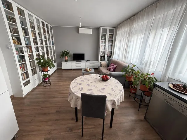 Eladó lakás Vác 103 nm