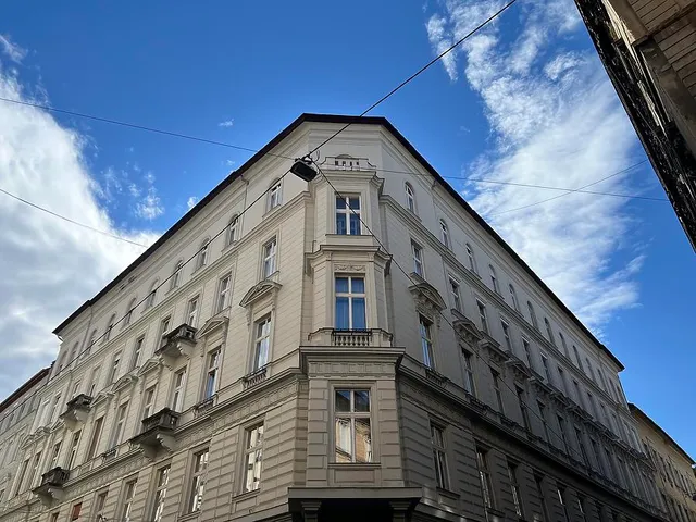 Eladó lakás Budapest VI. kerület, Jókai utca 95 nm