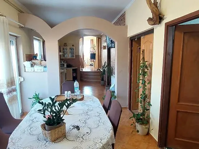 Eladó ház Budapest XV. kerület, Rákospalota 185 nm