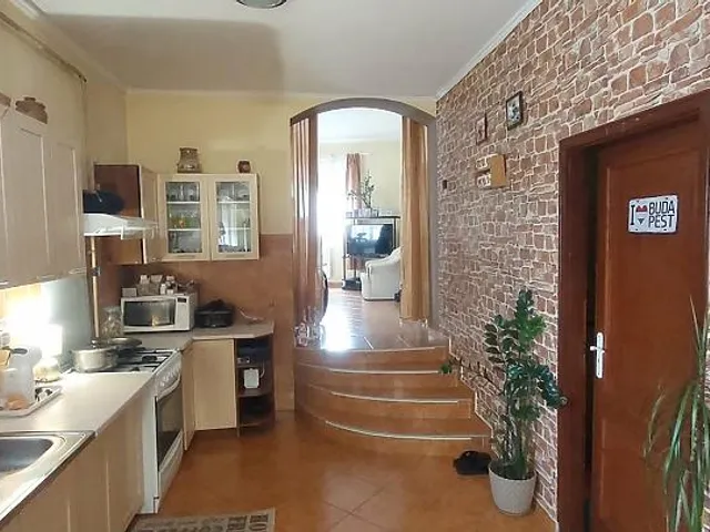 Eladó ház Budapest XV. kerület, Rákospalota 185 nm