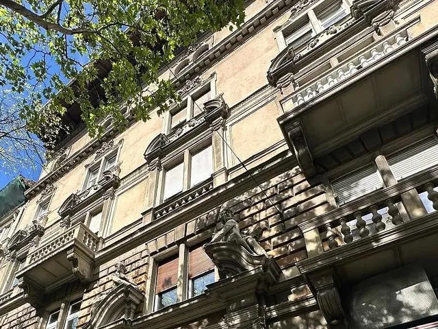 Eladó lakás Budapest VI. kerület 94 nm