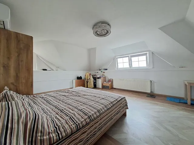 Eladó ház Budapest X. kerület, Felsőrákos 300 nm