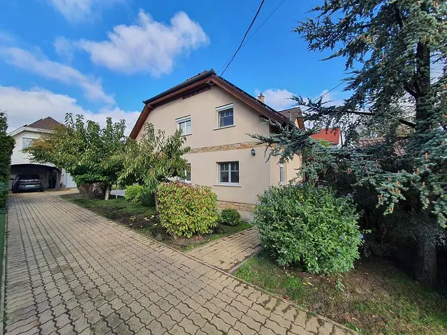Eladó ház Budapest XVII. kerület, Rákoskeresztúr 250 nm