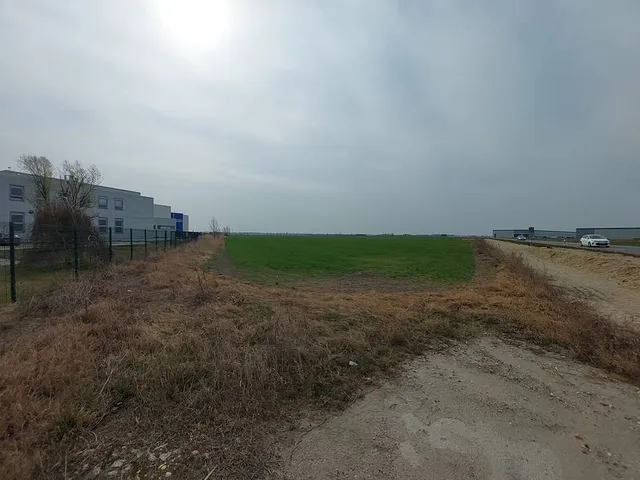 Eladó telek Szigetszentmiklós, Leshegy Ipari Park 45626 nm