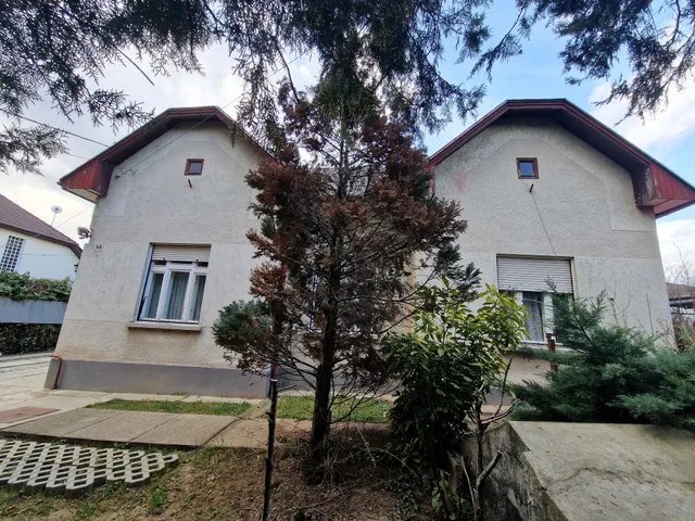 Eladó ház Budapest XVI. kerület, Sashalom, Sasvár 175 nm