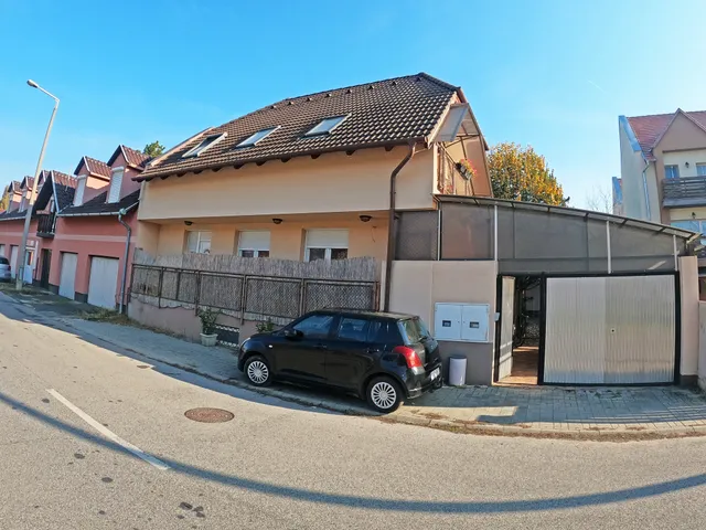 Eladó ház Dunakeszi 298 nm