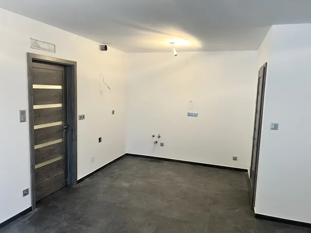 Eladó lakás Dunakeszi, Alag 77 nm