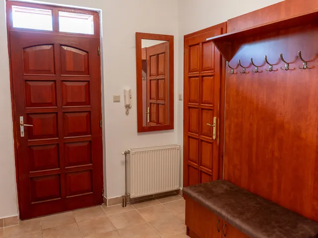 Eladó ház Csobánka 246 nm
