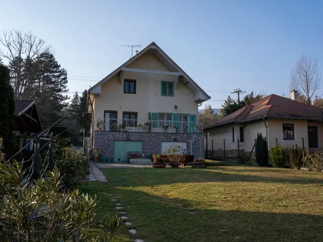 Eladó ház Leányfalu 74 nm