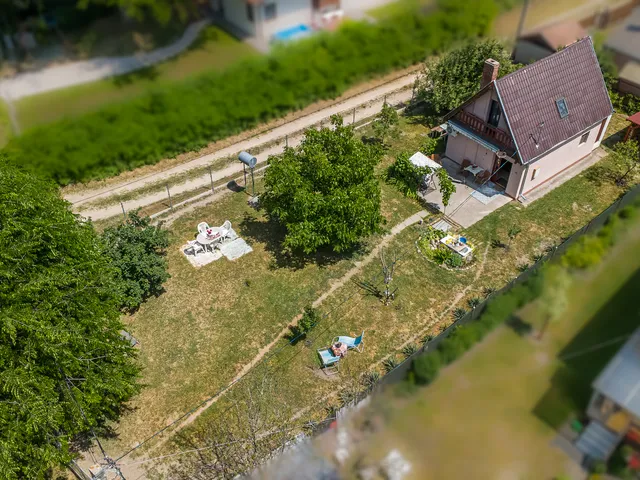 Eladó ház Szigetmonostor, Horány 50 nm