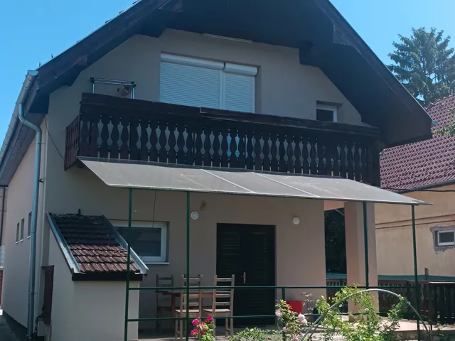 Eladó ház Budapest XVI. kerület, Rákosszentmihály, Pálya utca 182 nm