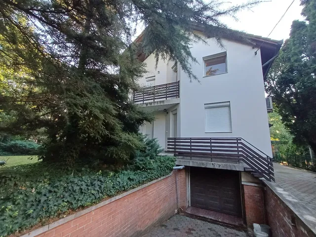 Eladó ház Budapest XVIII. kerület 304 nm