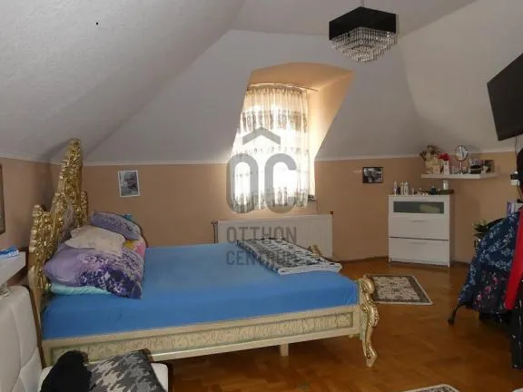 Eladó ház Budapest XVI. kerület, Rákosszentmihály 360 nm