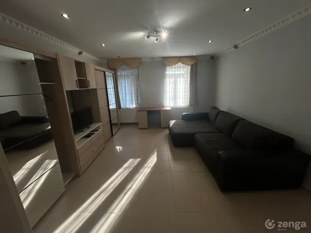 Kiadó ház Szeged, Rókus 100 nm