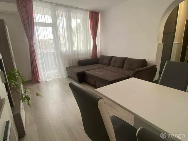 Eladó lakás Kőszeg, Lakótelep 72 nm