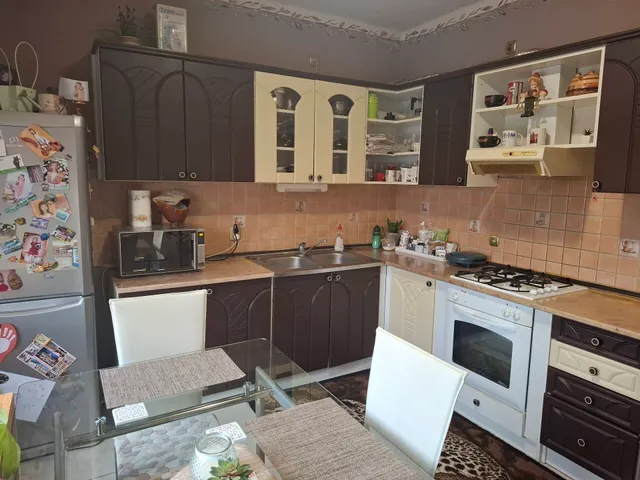 Eladó ház Encs 180 nm