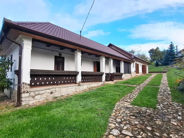 Eladó ház Arka 200 nm