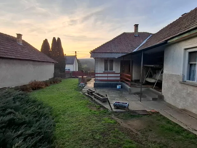 Eladó ház Baktakék 101 nm