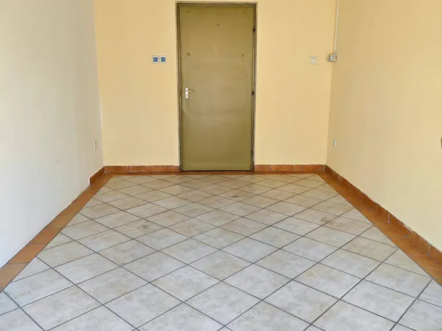 Kiadó kereskedelmi és ipari ingatlan Miskolc 14 nm