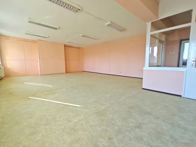 Kiadó kereskedelmi és ipari ingatlan Miskolc 91 nm