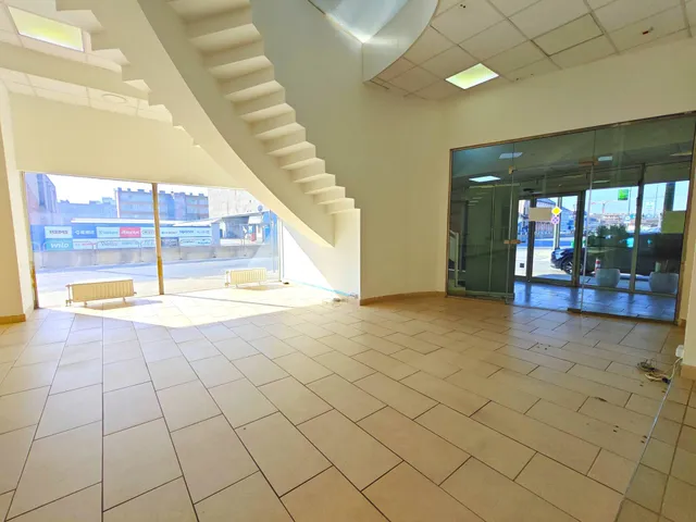 Kiadó kereskedelmi és ipari ingatlan Miskolc 480 nm