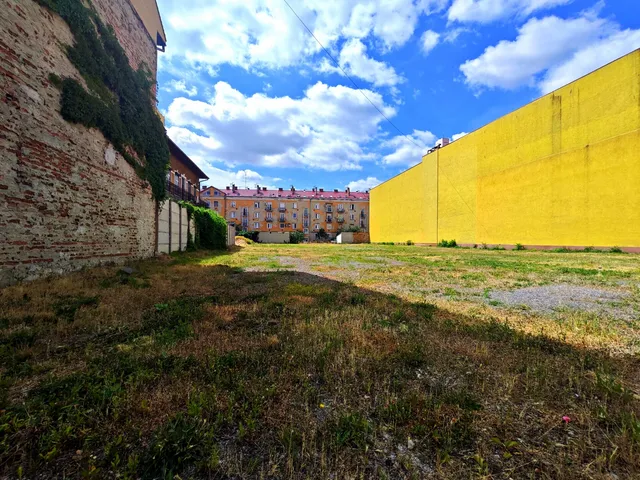 Eladó telek Miskolc 2057 nm