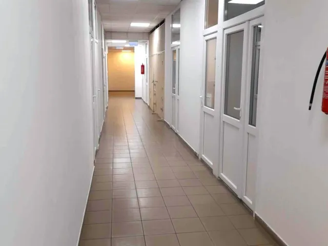 Kiadó kereskedelmi és ipari ingatlan Ózd 12 nm