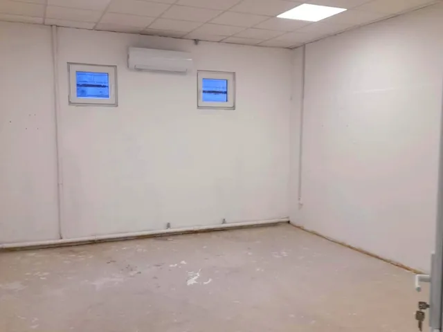 Kiadó kereskedelmi és ipari ingatlan Ózd 29 nm