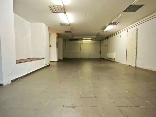 Kiadó kereskedelmi és ipari ingatlan Miskolc 90 nm