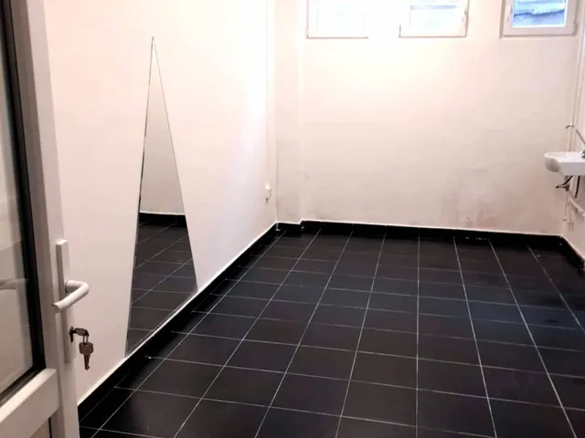 Kiadó kereskedelmi és ipari ingatlan Ózd 15 nm