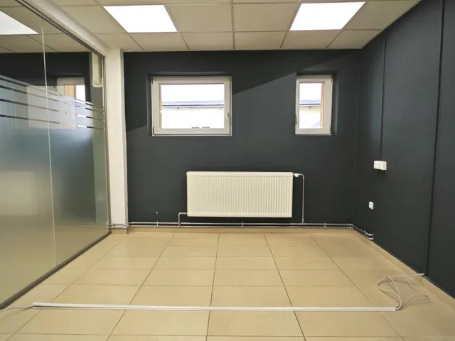 Kiadó kereskedelmi és ipari ingatlan Miskolc 114 nm