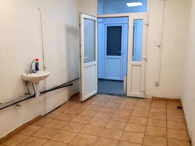 Kiadó kereskedelmi és ipari ingatlan Ózd 15 nm