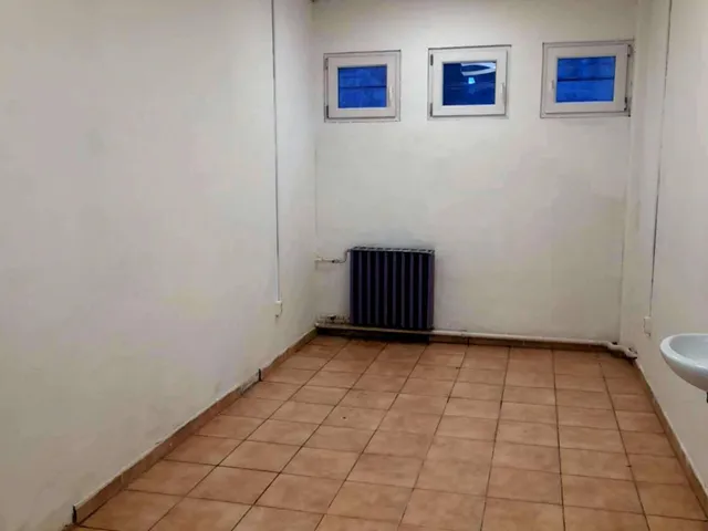 Kiadó kereskedelmi és ipari ingatlan Ózd 15 nm