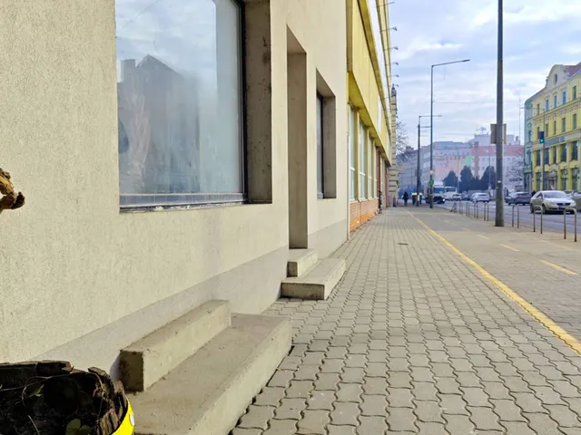 Kiadó kereskedelmi és ipari ingatlan Miskolc 126 nm