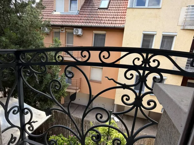 Kiadó ház Debrecen 140 nm